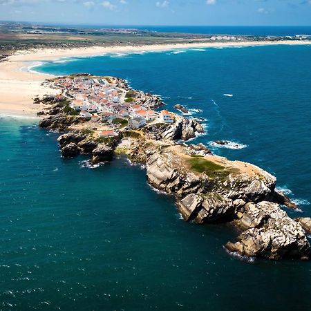 The Salty Pelican Yoga & Surf Retreat Peniche Buitenkant foto