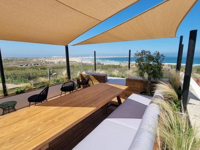 The Salty Pelican Yoga & Surf Retreat Peniche Buitenkant foto